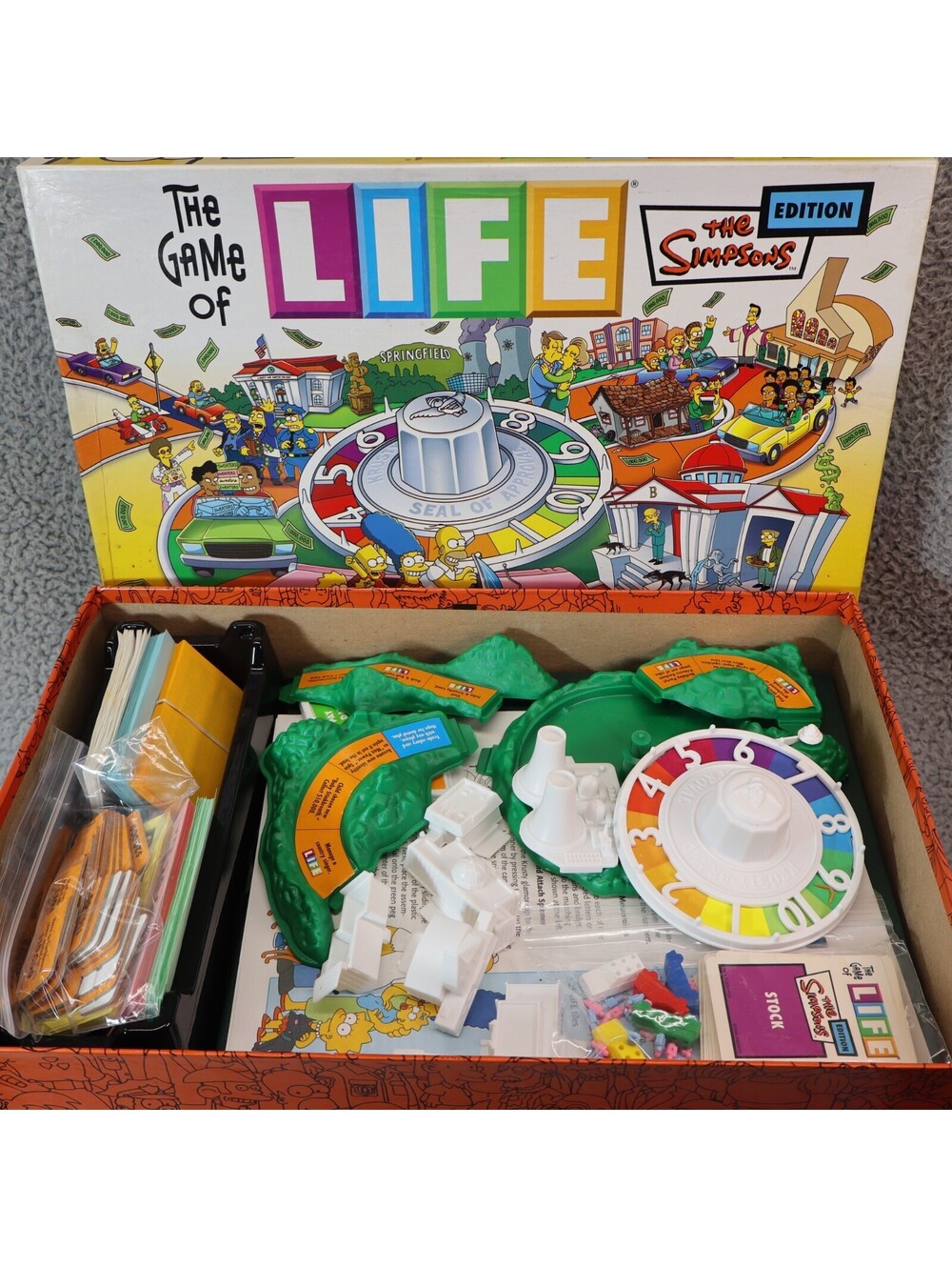 Milton Bradley The Game of Life The Simpsons Edition Complete Game 2004 Ages 9+